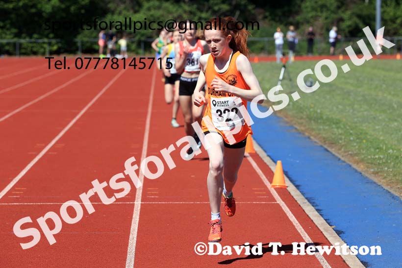 Girls under-15s 800 metres, 2025 North Eastern Track and Field Champs., Shildon, County Durham. Photo: David T. Hewitson/Sports for All Pics
